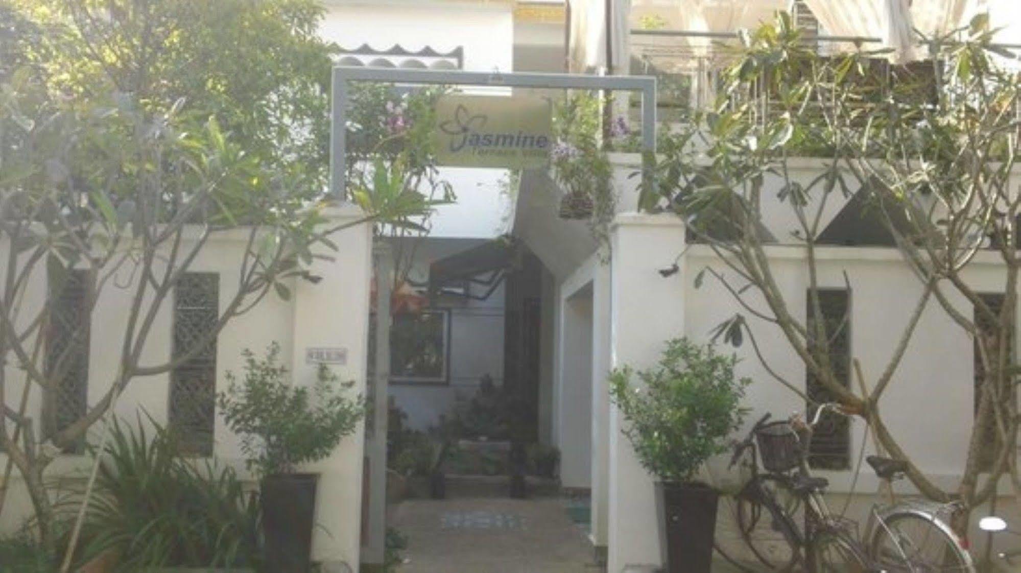 Jasmine Terrace Villa Phnom Penh Exterior photo